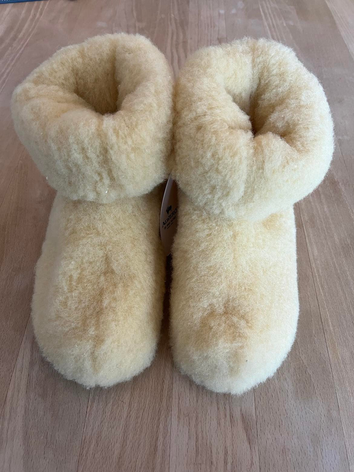 Natur beige hjemmesko i 100% lammeuld