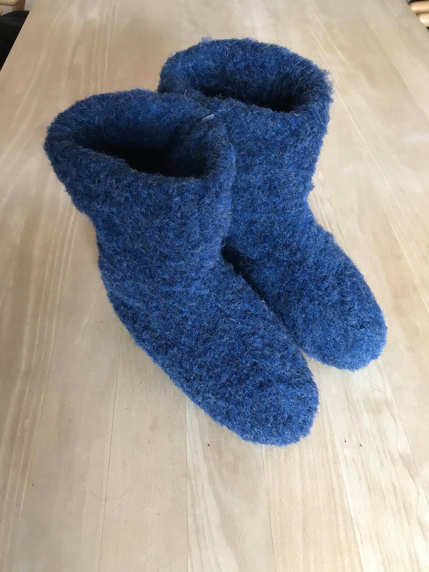 Mørkeblå hjemmesko i 100% lammeuld