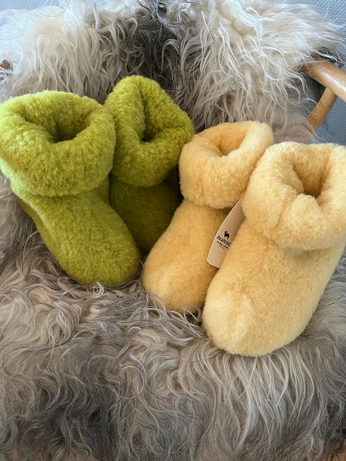 Natur beige hjemmesko i 100% lammeuld